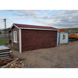 Vineyard House - Wooden Building